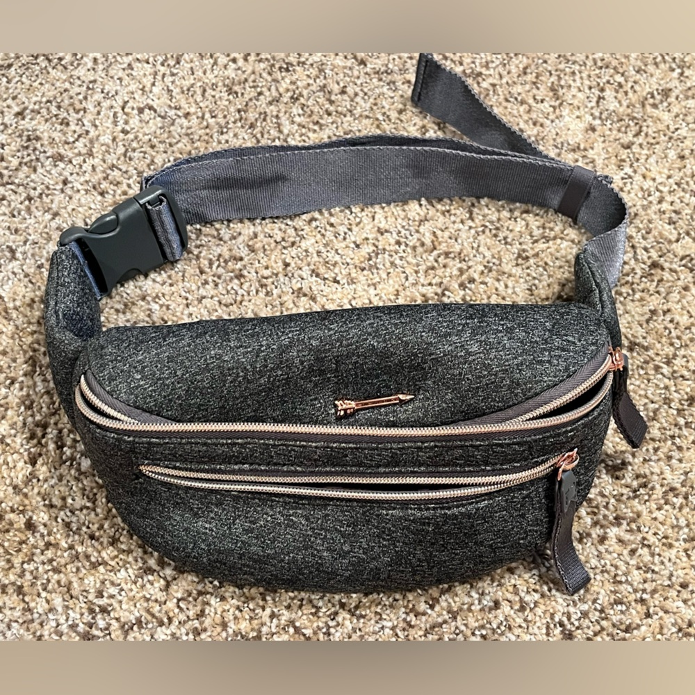Stella&Dot Heather Grey Jersey Crossbody